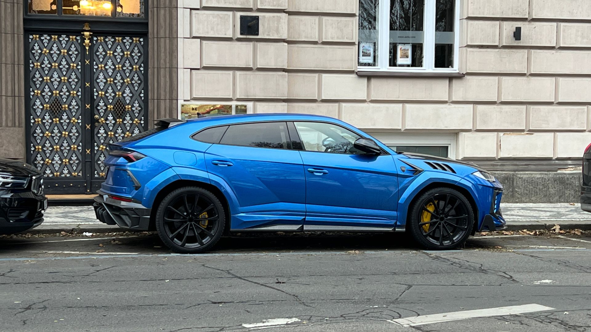 Contact California Lamborghini Urus Lemon Law Lawyers At America's Lemon Lawyer Today
